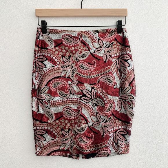 Charlotte Russe metallic sequin skirt - Picture 1 of 8